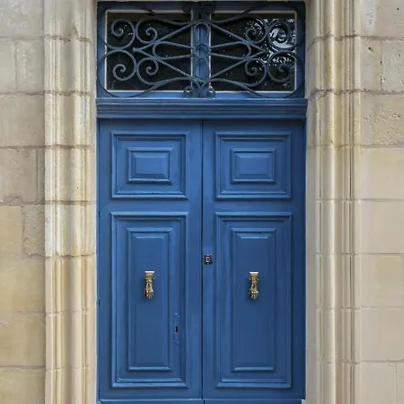 Hastings * Valletta