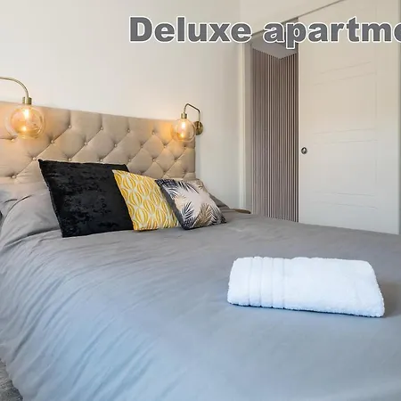Hastings Apartament *